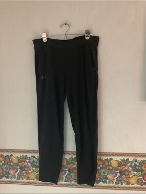 Under Armour “Run” Fly Fast Mesh Panel Joggers Size L Dark Grey/Black